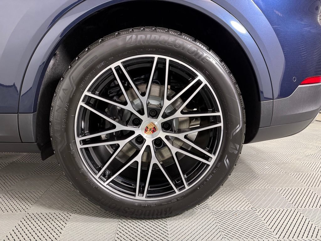 New 2026 Porsche Cayenne AWD/4WD image 14