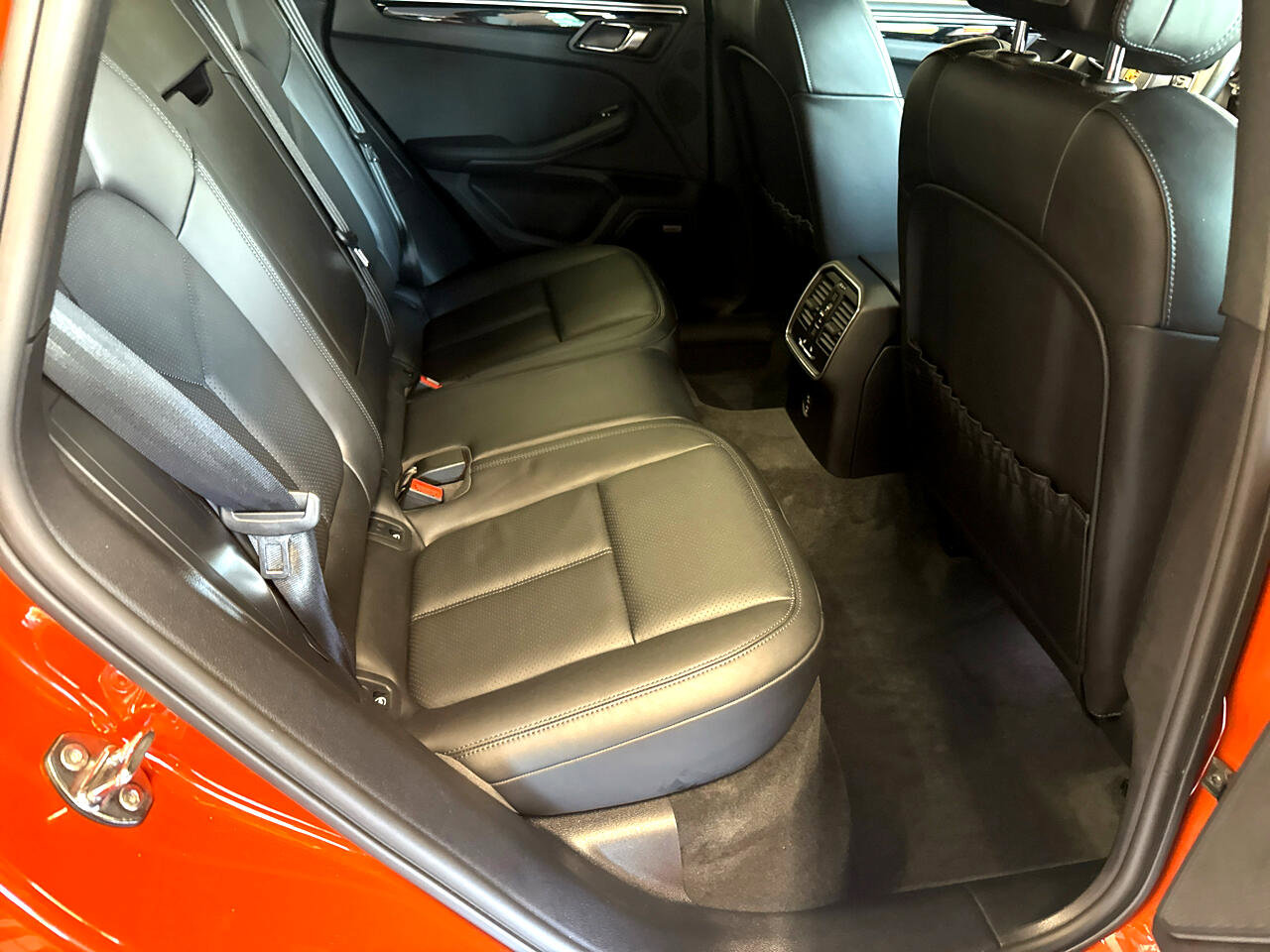 Used 2022 Porsche Macan Base image 20