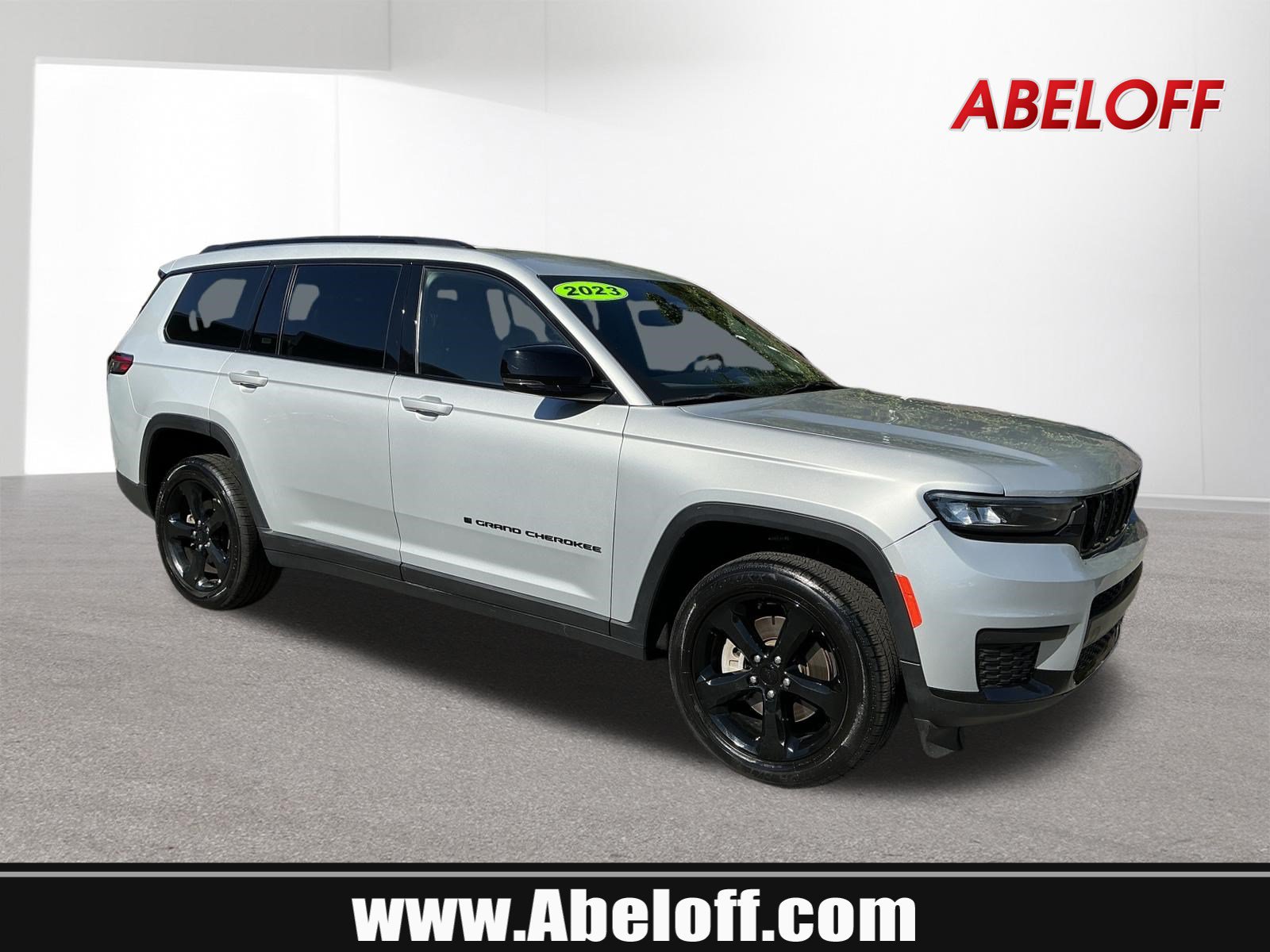 Used 2023 Jeep Grand Cherokee L Laredo