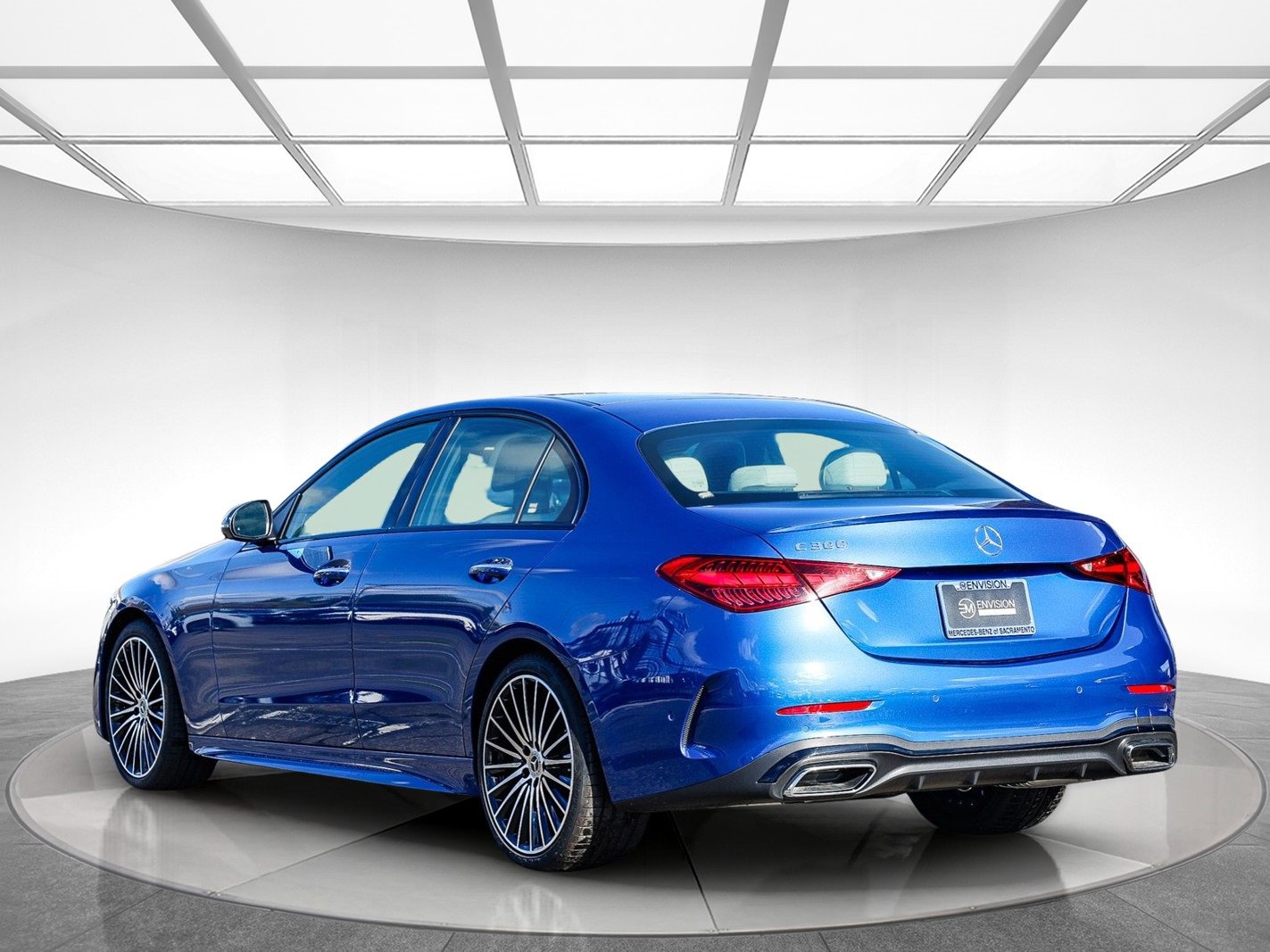 Used 2024 Mercedes-Benz C 300 Sedan image 2