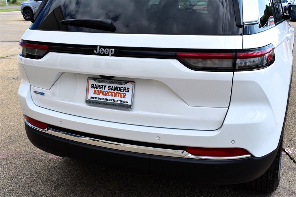 New 2024 Jeep Grand Cherokee Limited 4xe image 10