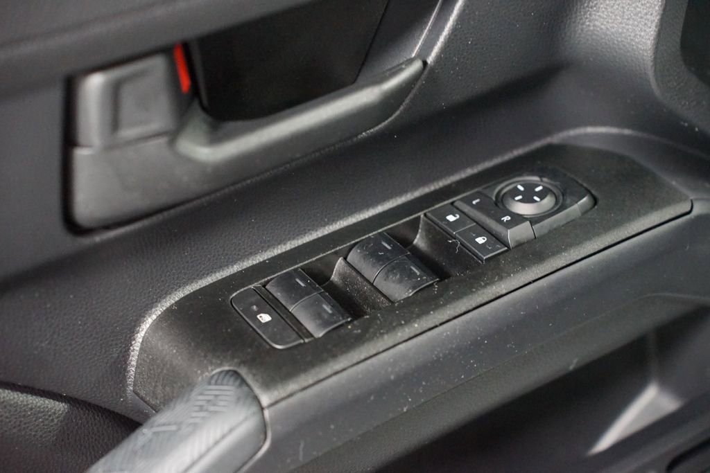 Certified 2025 Toyota 4Runner SR5 image 32