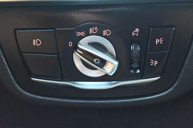 Used 2019 BMW X3 sDrive30i w/ Driving Assistance Package RWD image 26