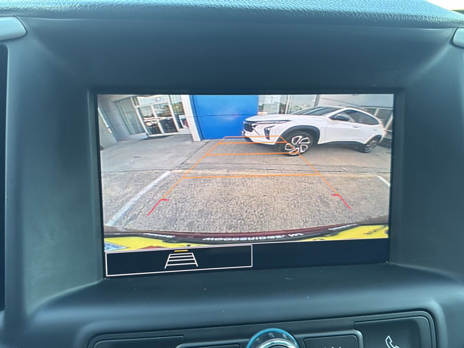 Used 2023 GMC Terrain SLE w/ Elevation Edition AWD/4WD image 33