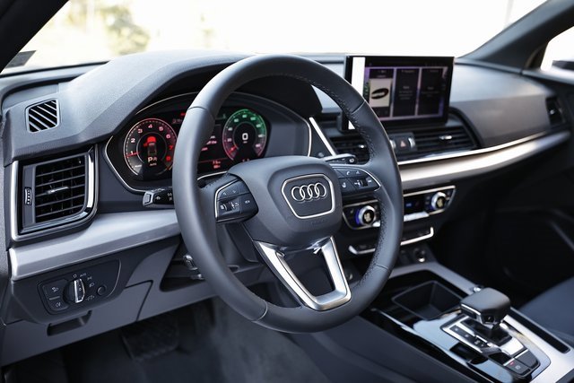 New 2025 Audi Q5 2.0T Premium image 20