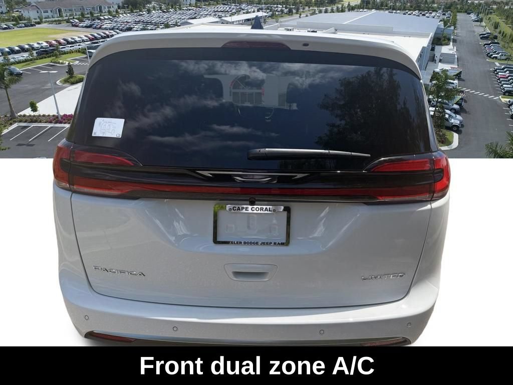 New 2027 Chrysler Pacifica Limited FWD image 5