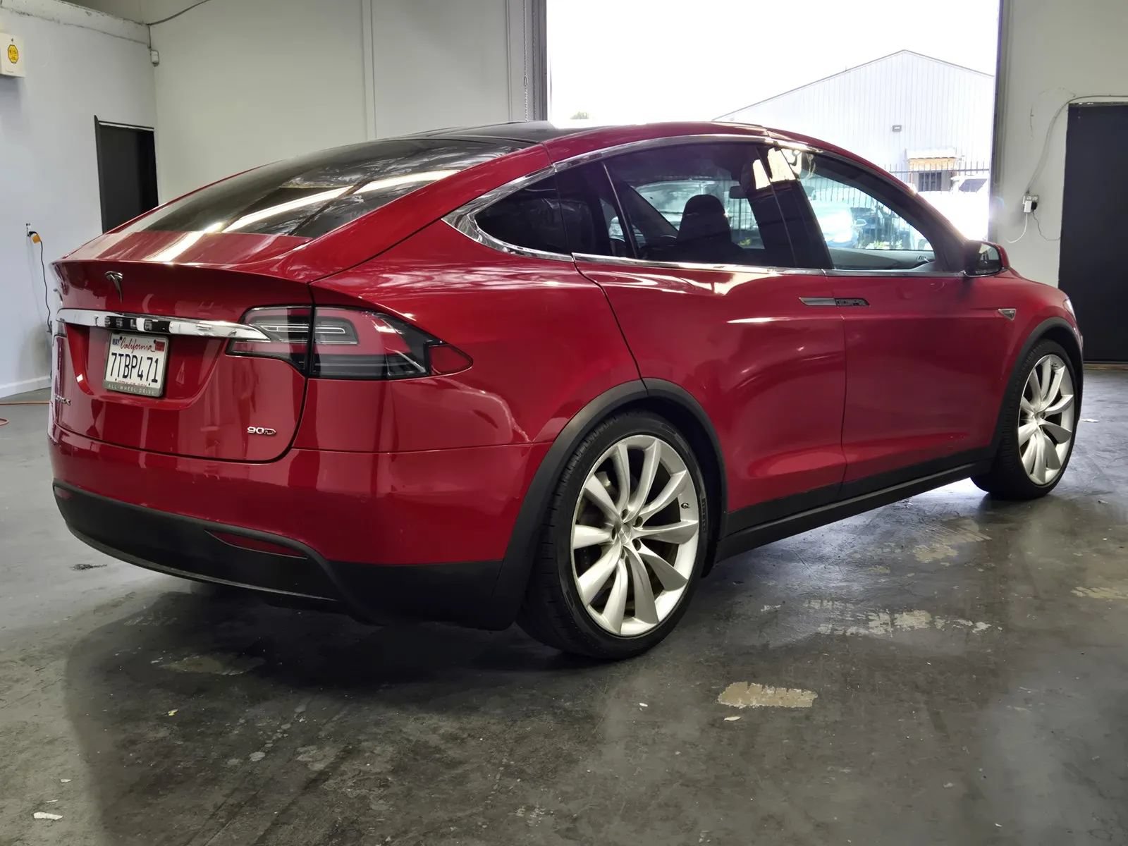 Used 2016 Tesla Model X 90D AWD/4WD image 4