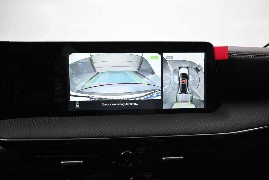 New 2026 Nissan Kicks SR w/ Cold Weather Package FWD image 16