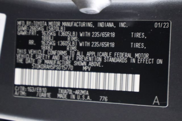 Used 2023 Toyota Highlander XLE FWD image 39
