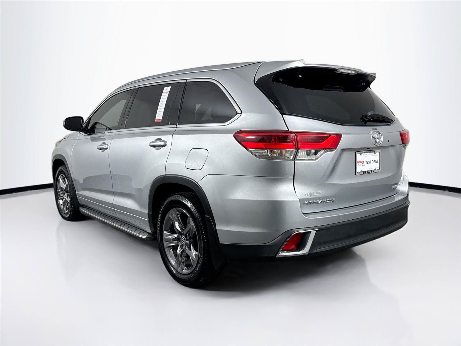 Used 2019 Toyota Highlander Limited Platinum AWD/4WD image 13