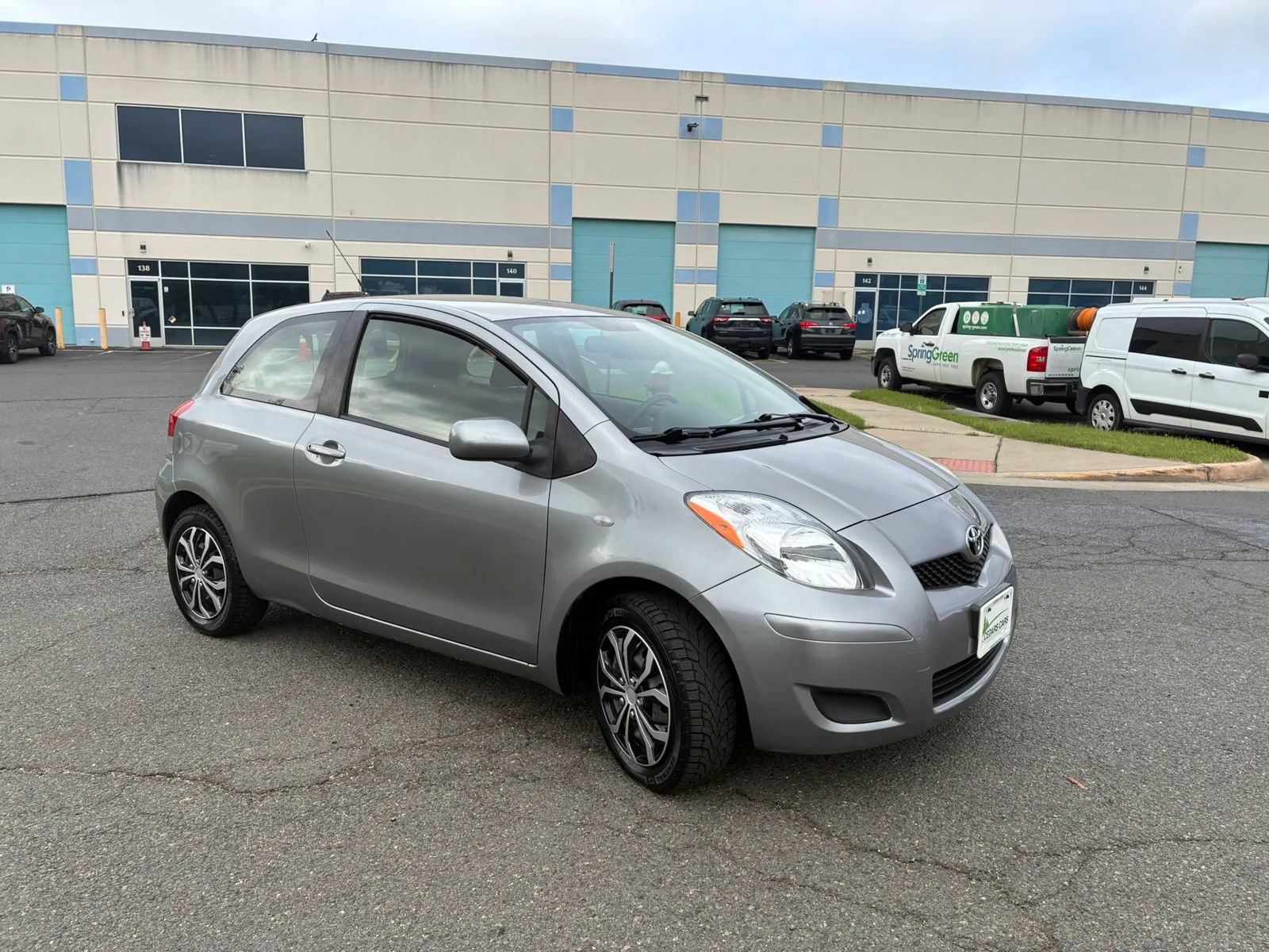 Used 2010 Toyota Yaris 2-Door Hatchback FWD image 9