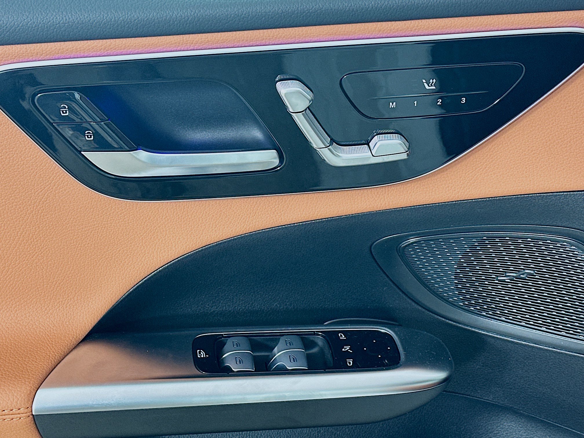 Certified 2025 Mercedes-Benz C 300 4MATIC Sedan image 38