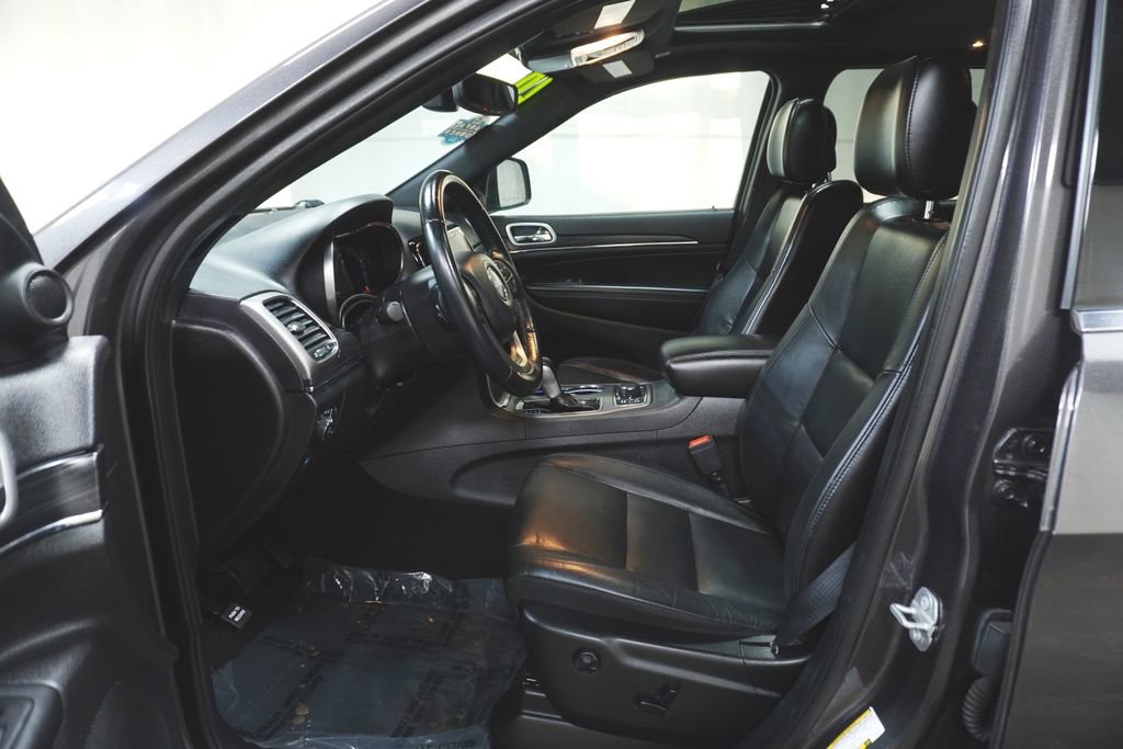 Used 2020 Jeep Grand Cherokee Limited w/ Premium Lighting Group image 11