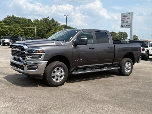 Used 2025 RAM 2500 Big Horn AWD/4WD image 3