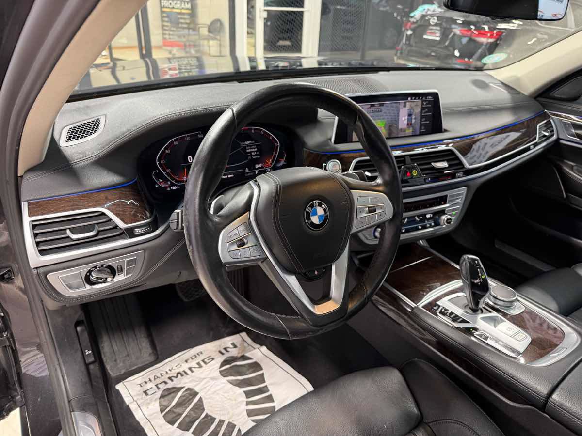 Used 2020 BMW 740i xDrive w/ Cold Weather Package AWD/4WD image 32
