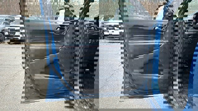 Certified 2024 Dodge Durango R/T w/ Tow 'N Go Package AWD/4WD image 9