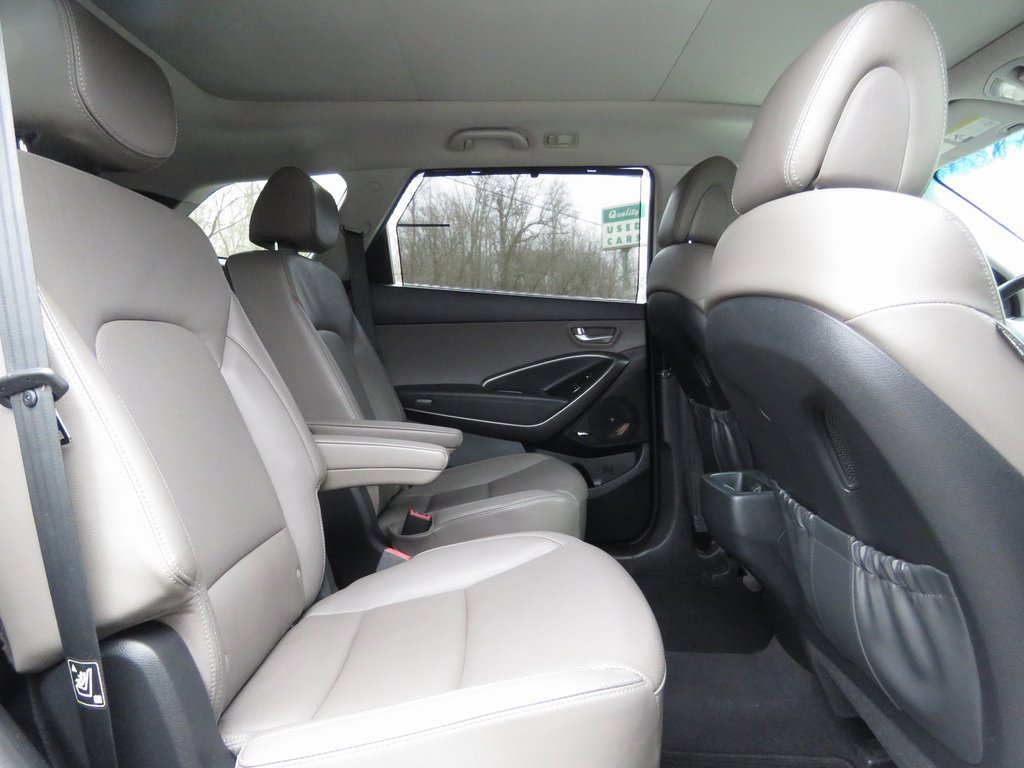 Used 2017 Hyundai Santa Fe Limited image 16