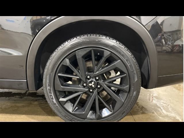 Used 2023 Mitsubishi Outlander SEL 40th Anniversary image 32