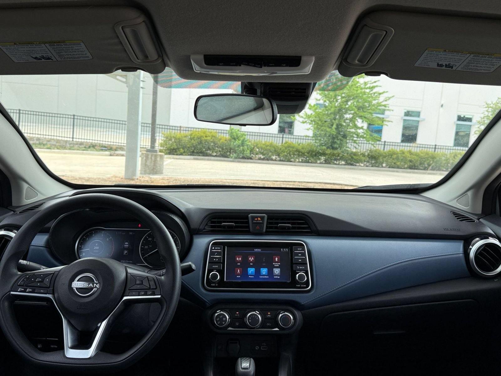 Used 2025 Nissan Versa SV FWD image 33