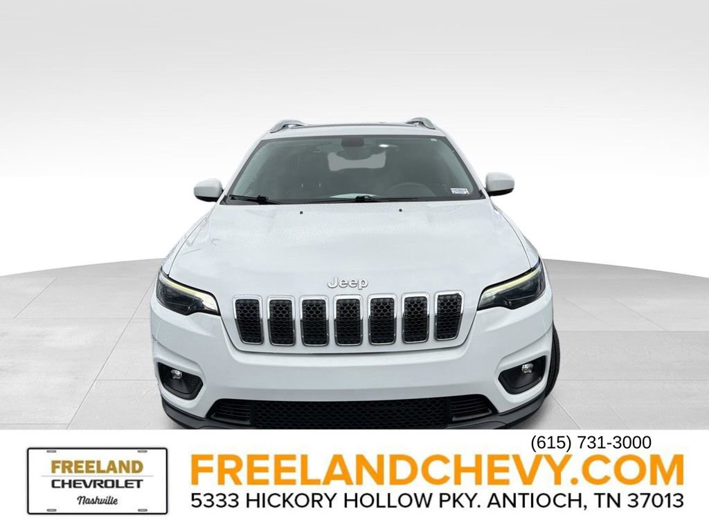 Used 2019 Jeep Cherokee Latitude Plus w/ Comfort/Convenience Group FWD image 9