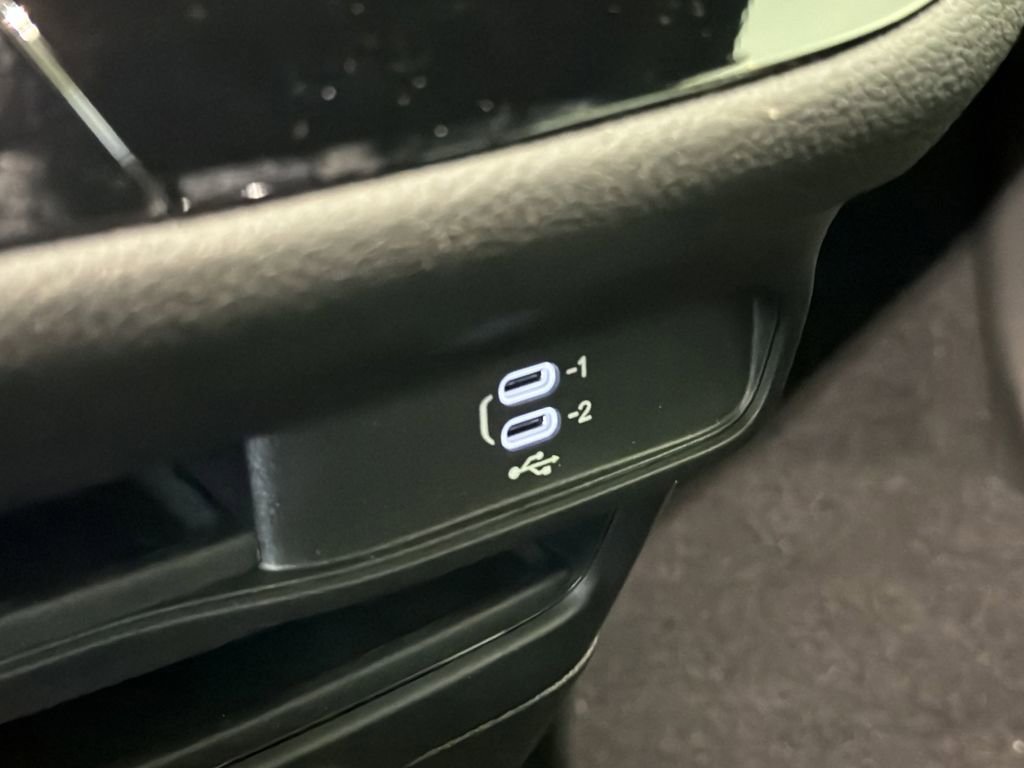 New 2026 Chrysler Pacifica Select FWD image 24