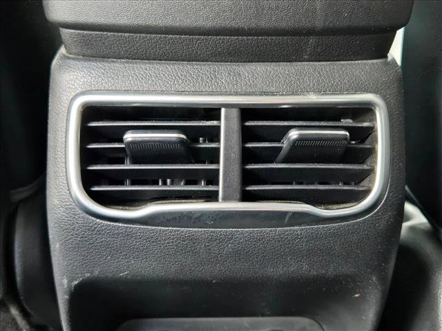 Used 2022 Hyundai Santa Fe SEL w/ Convenience + Premium Package image 17