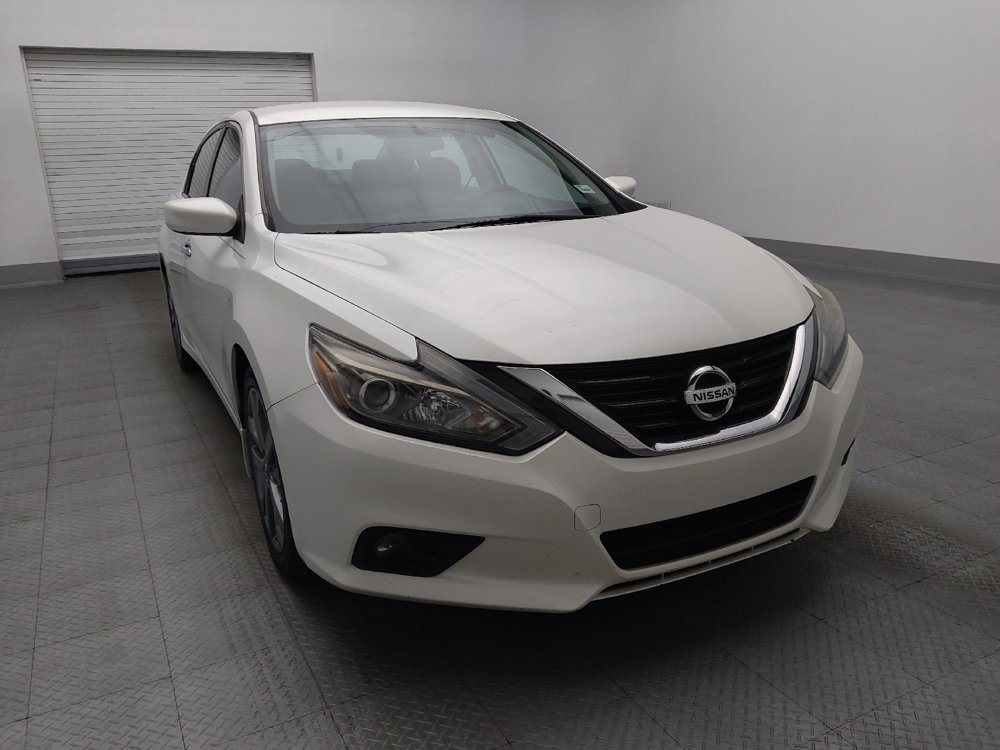 Used 2018 Nissan Altima 2.5 SR w/ SR Special Edition image 14