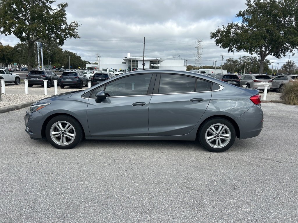 Used 2018 Chevrolet Cruze LT image 11