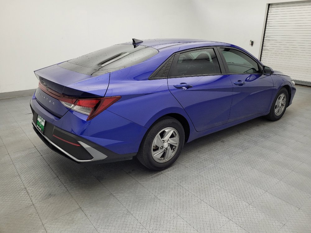 Used 2024 Hyundai Elantra SE FWD image 10