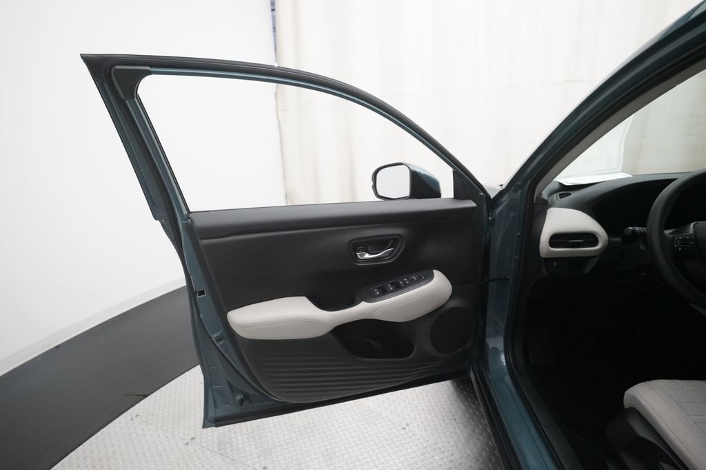 Certified 2025 Honda HR-V LX image 25