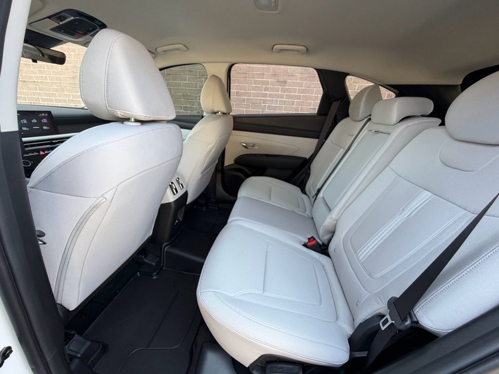 New 2026 Hyundai Tucson SEL image 16