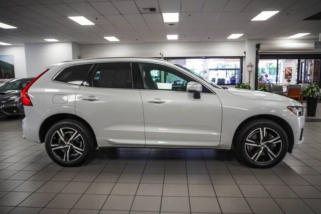 Used 2018 Volvo XC60 T6 R-Design w/ Convenience Package AWD/4WD image 5