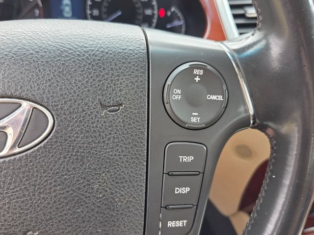 Used 2012 Hyundai Genesis 3.8 RWD image 21
