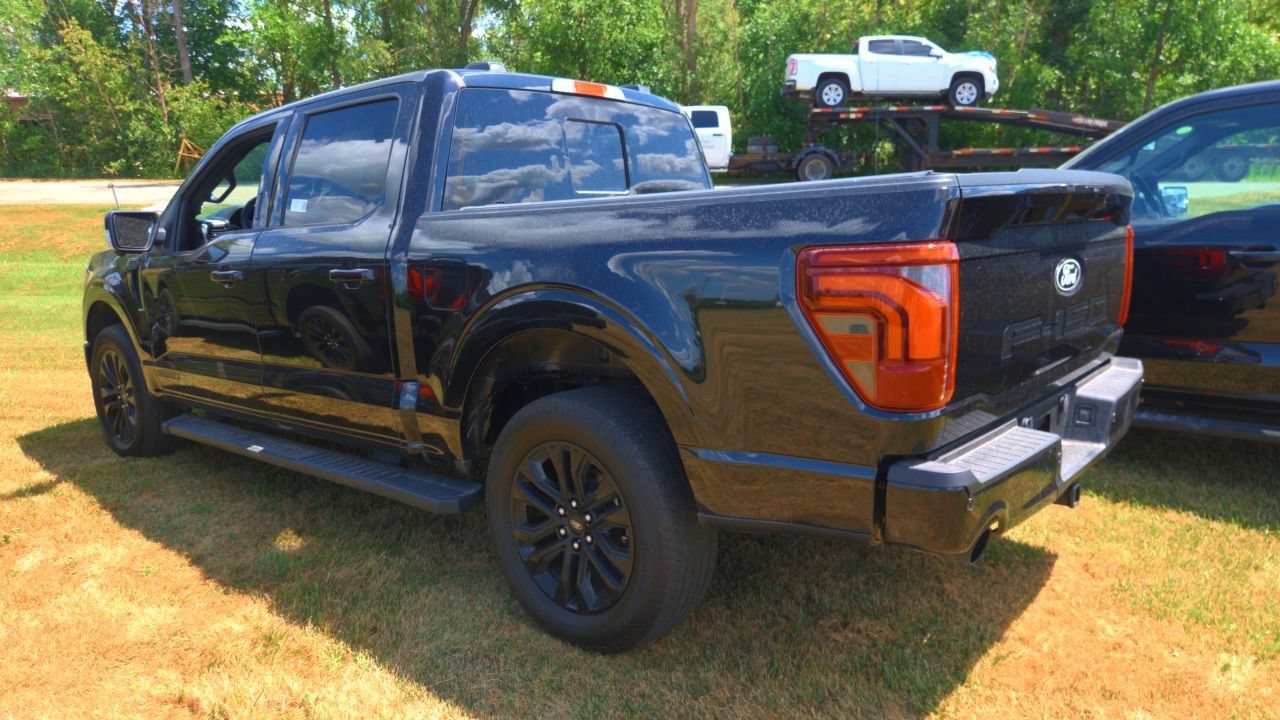 Used 2024 Ford F150 Lariat w/ Equipment Group 502A High AWD/4WD image 3