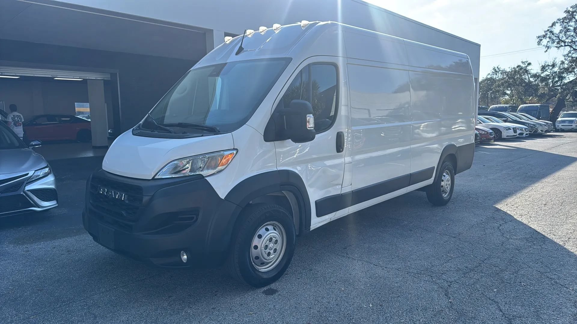 Used 2023 RAM ProMaster 3500 w/ Driver Convenience Group FWD image 3