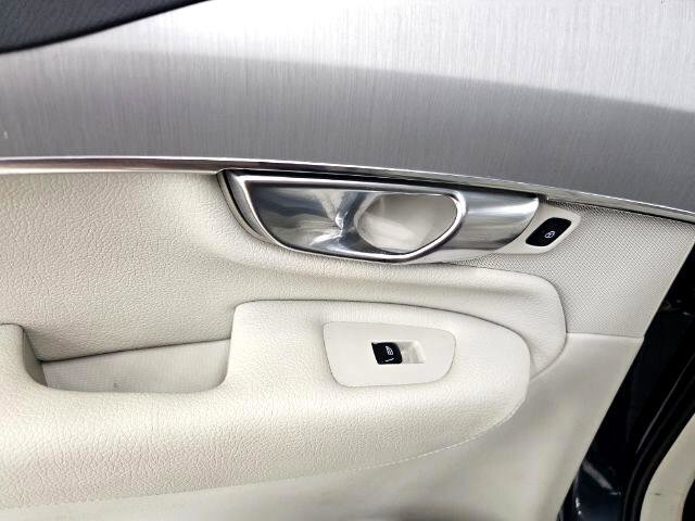 Used 2021 Volvo XC90 T5 Momentum w/ Climate Package image 21