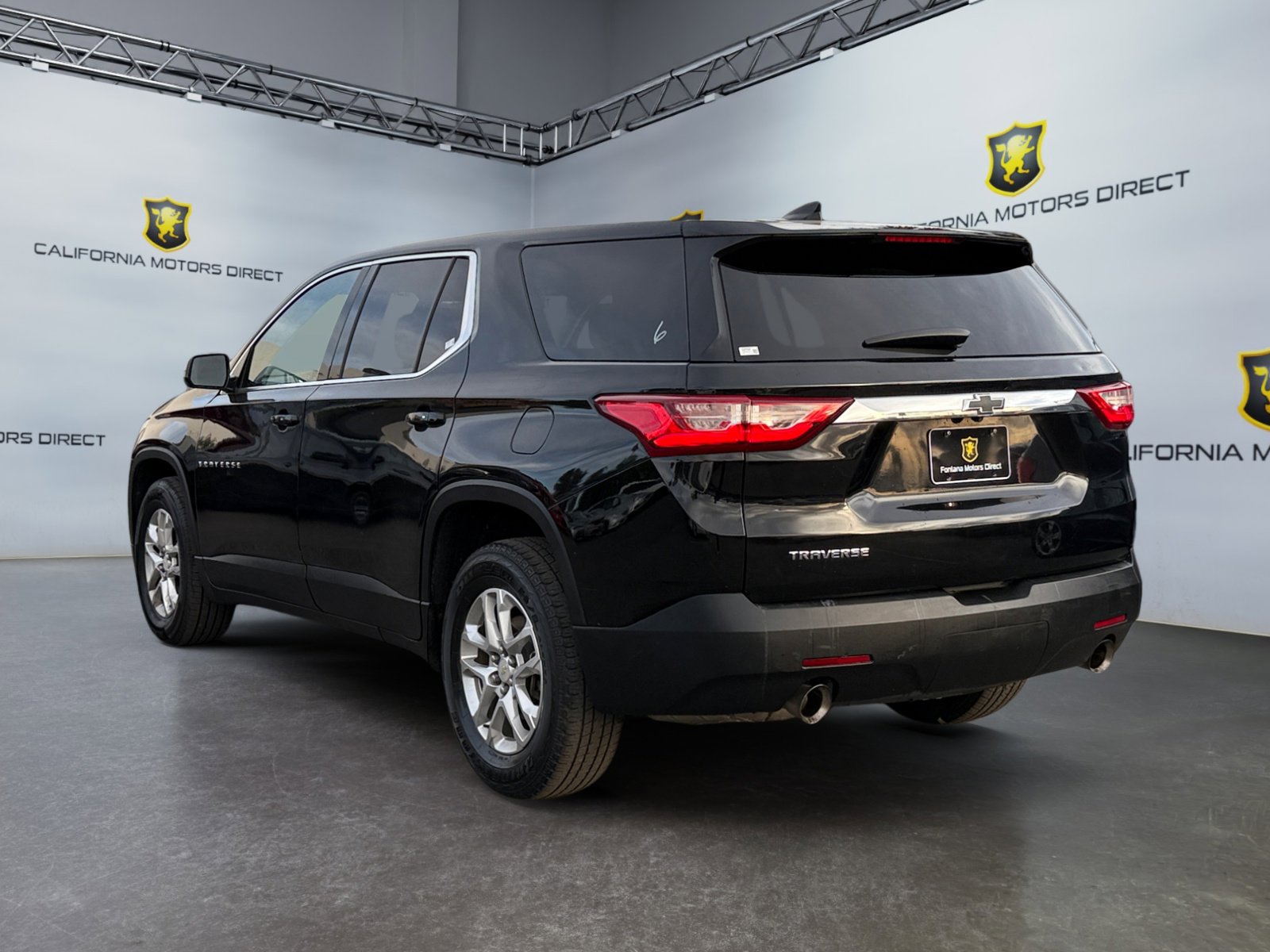 Used 2019 Chevrolet Traverse LS image 3