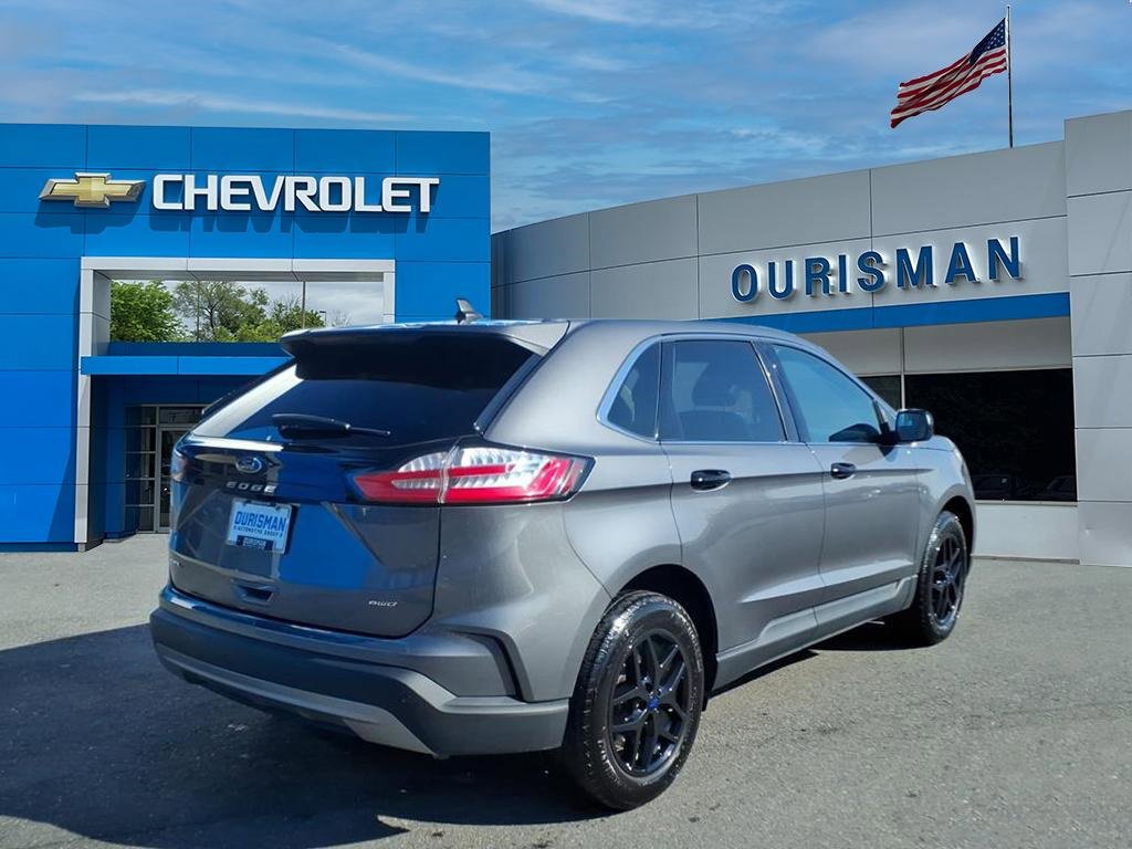 Used 2024 Ford Edge SEL image 3