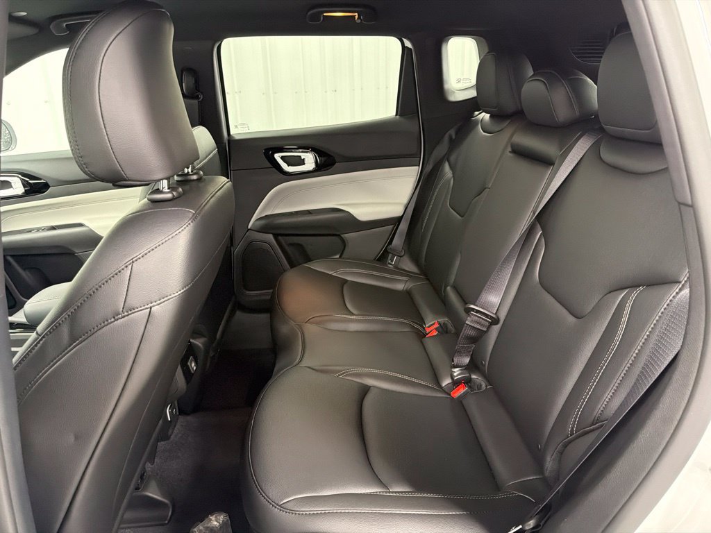 New 2026 Jeep Compass Limited AWD/4WD image 11