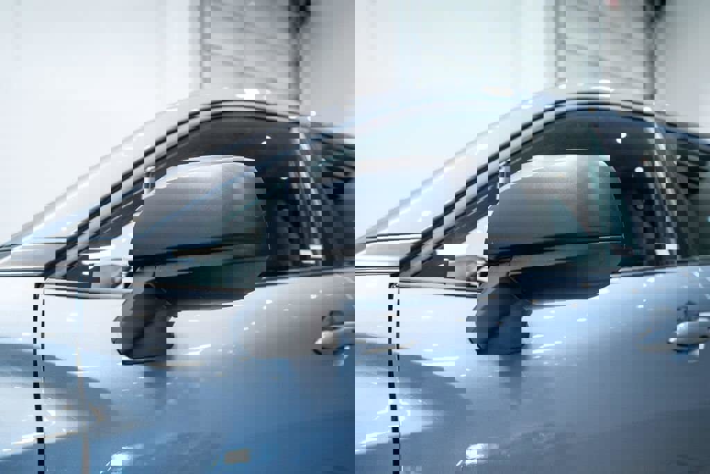 Used 2025 Toyota Corolla Cross AWD Hybrid image 12