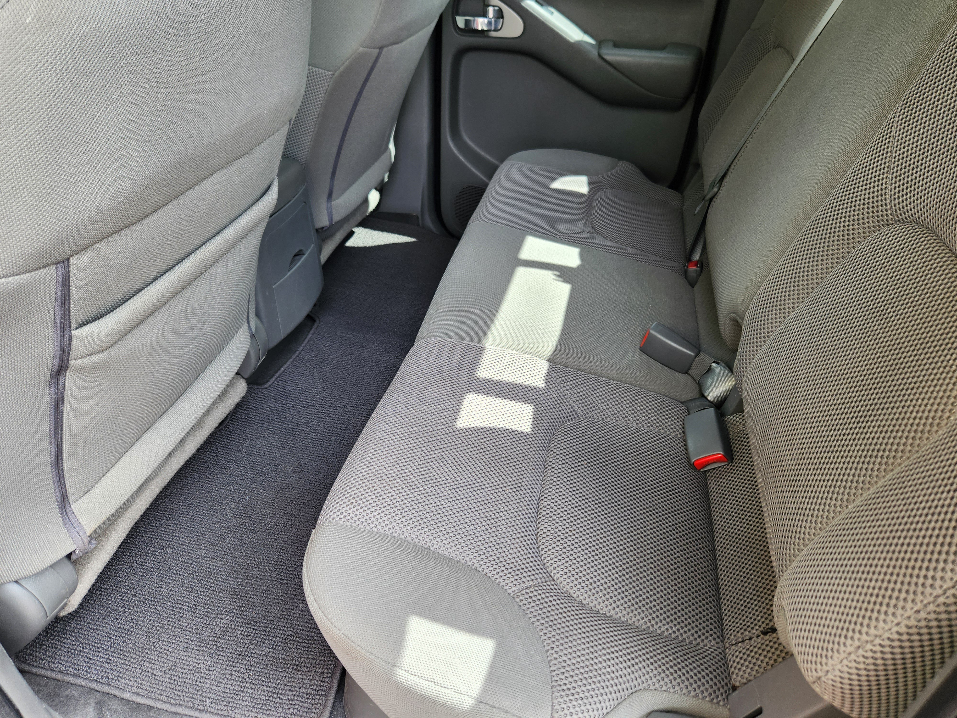 Used 2019 Nissan Frontier SV AWD/4WD image 27