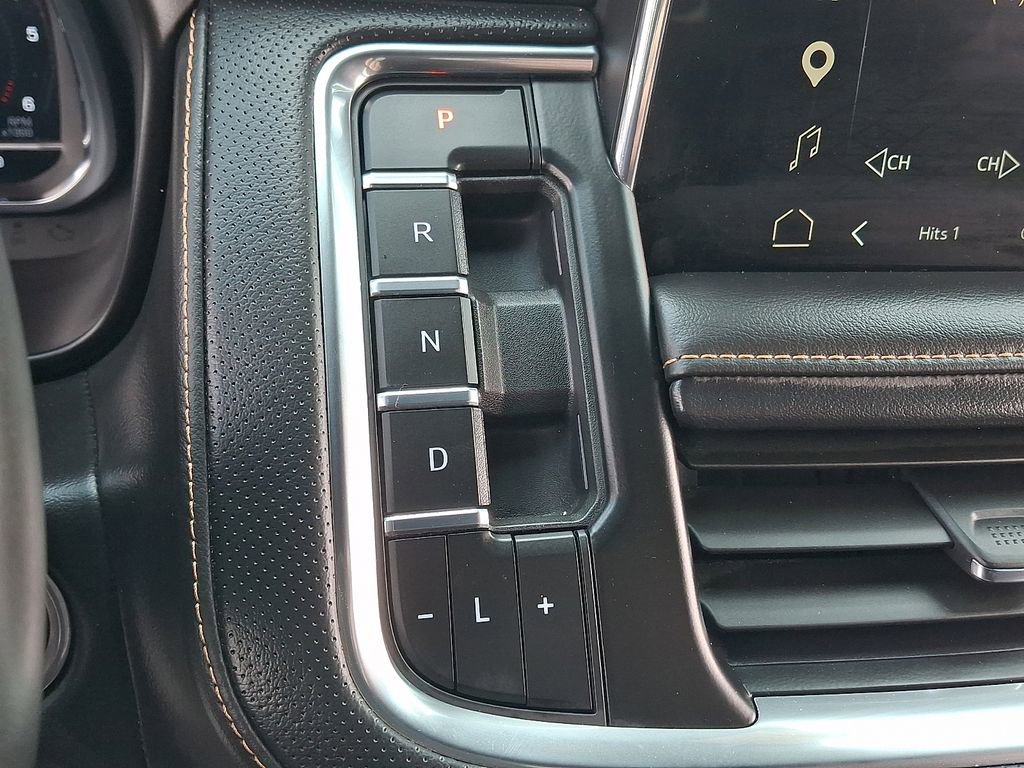 Used 2024 GMC Yukon XL AT4 AWD/4WD image 17