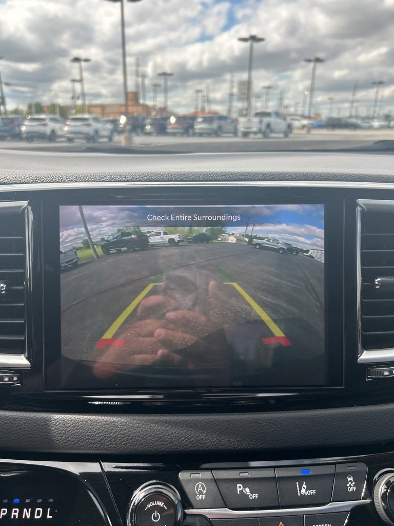 Used 2023 Chrysler Pacifica Touring-L FWD image 34