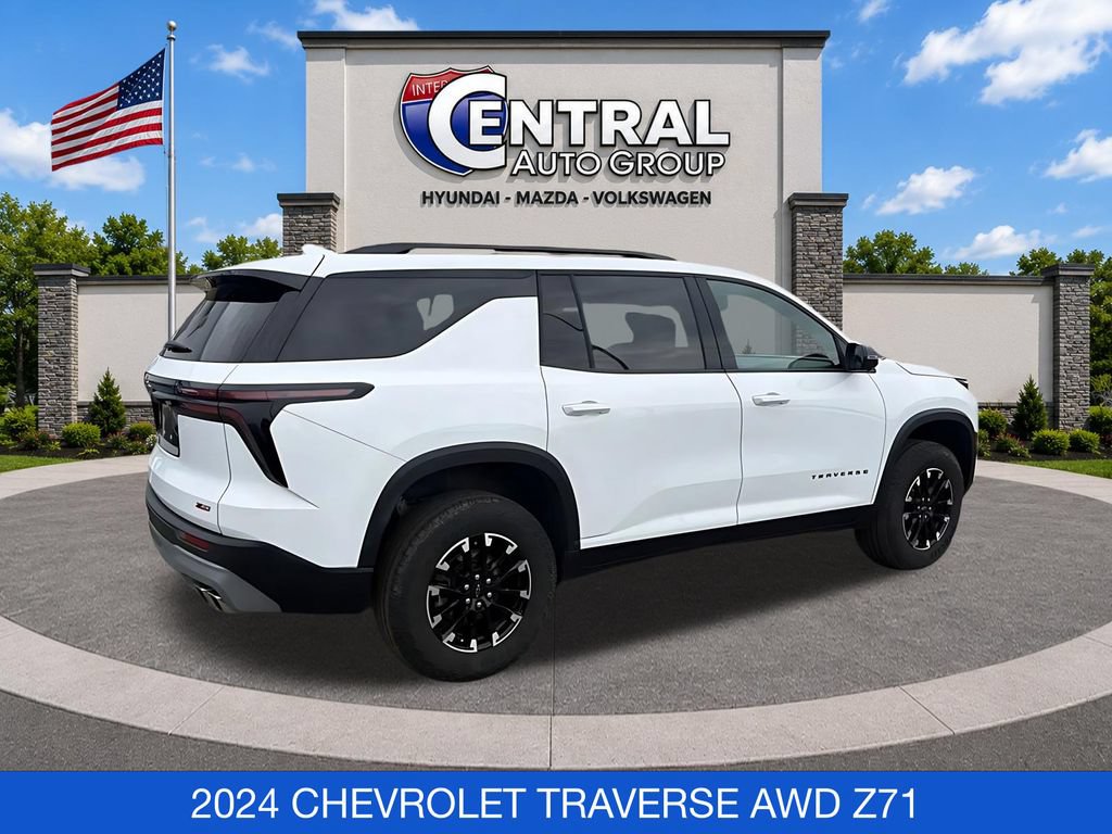 Used 2024 Chevrolet Traverse Z71 AWD/4WD image 10