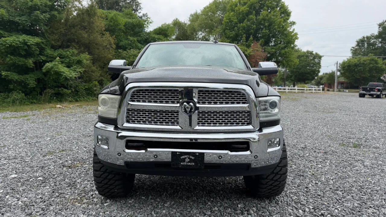 Used 2016 RAM 3500 Laramie w/ Convenience Group AWD/4WD image 2