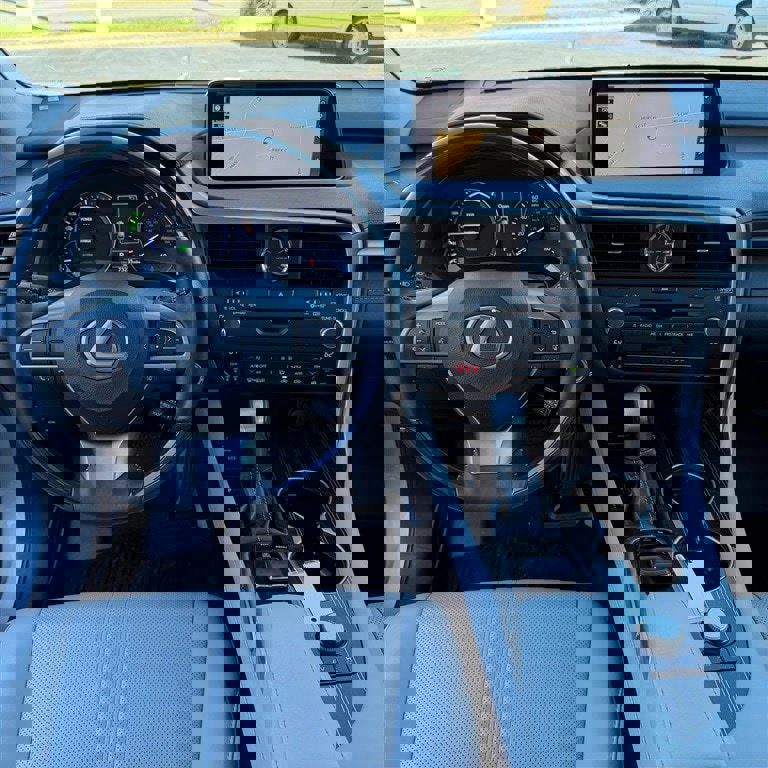 Used 2017 Lexus RX 450h AWD image 12