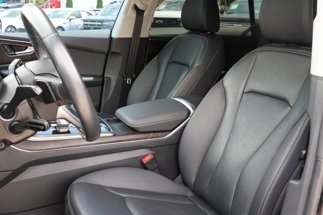 Used 2021 Audi Q8 Premium w/ Convenience Package AWD/4WD image 6
