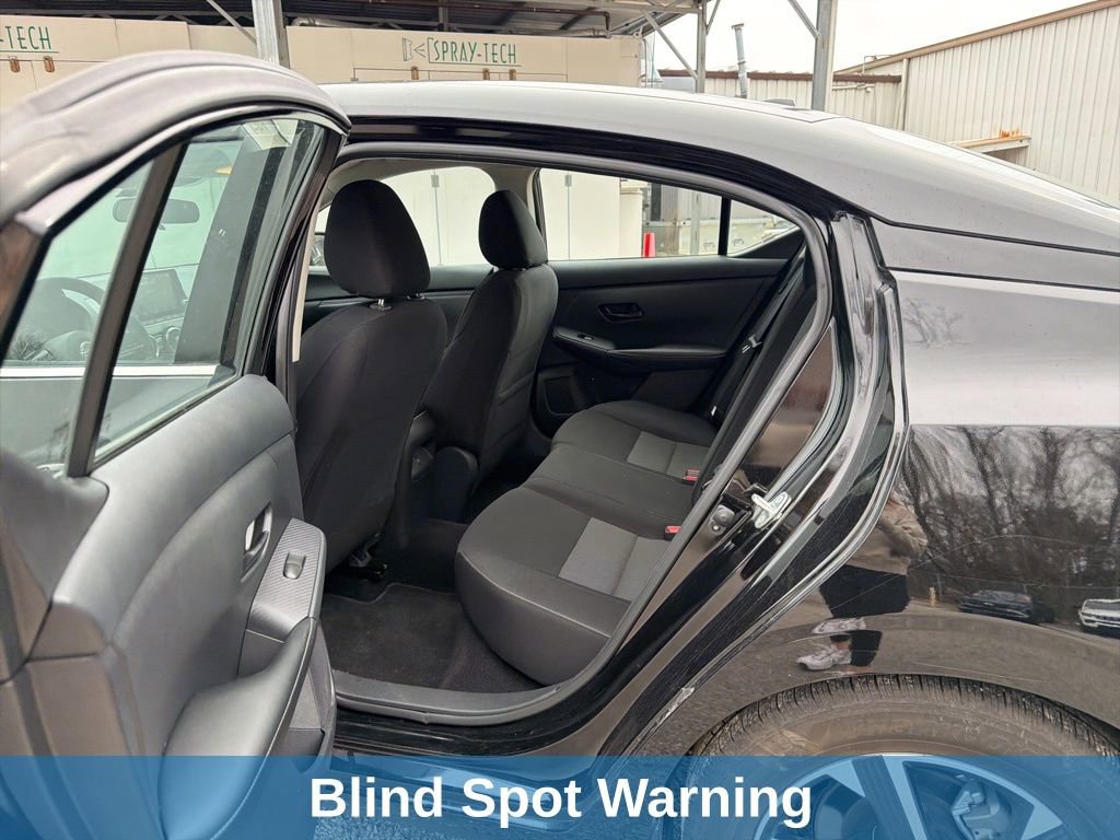 Used 2025 Nissan Sentra SV image 10