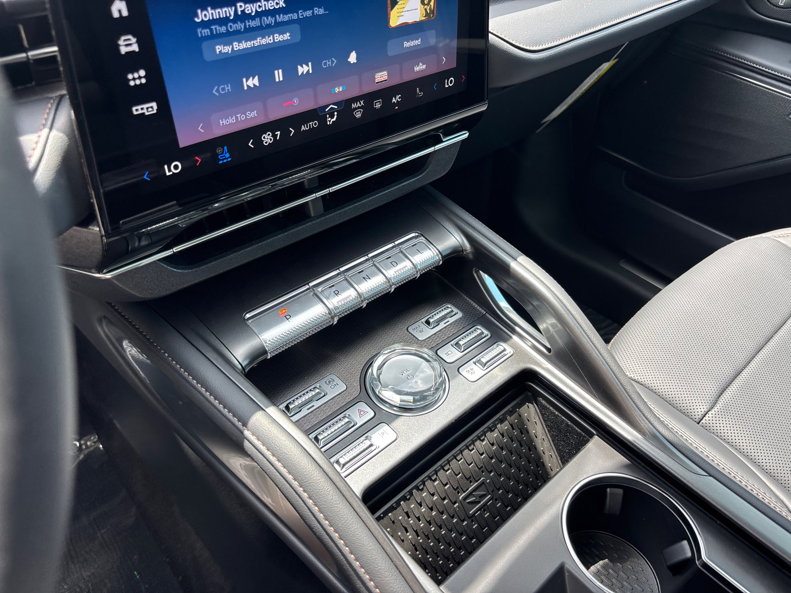 New 2026 Lincoln Nautilus Premier w/ Equipment Group 102A AWD/4WD image 23