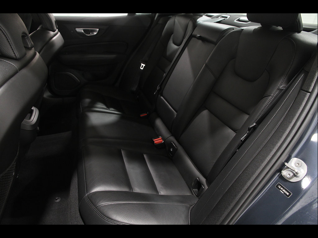 Used 2024 Volvo S60 B5 Plus FWD image 18